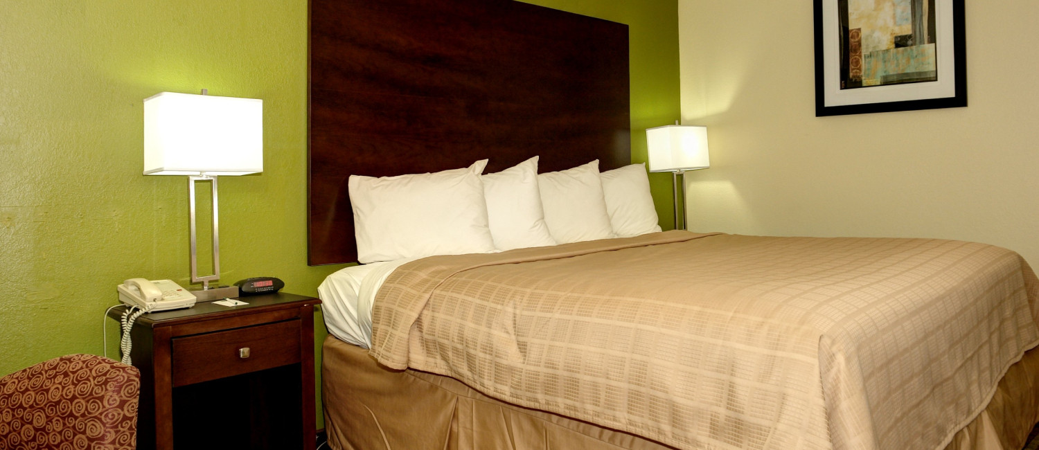 Family-friendly Accommodations At Quality Inn Jacksonville